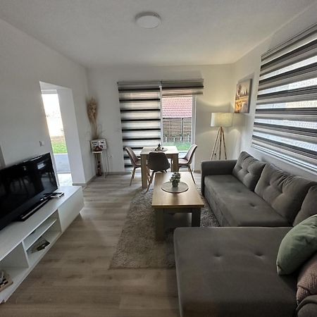 Ammirevole Ravne Apartments 비소코 외부 사진