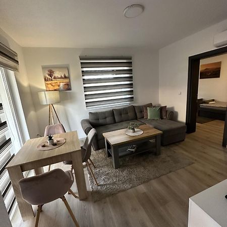 Ammirevole Ravne Apartments 비소코 외부 사진