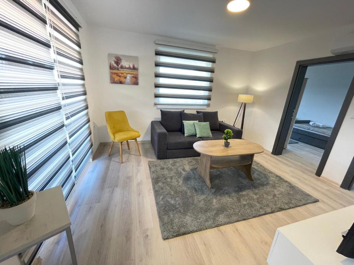 Ammirevole Ravne Apartments 비소코 외부 사진