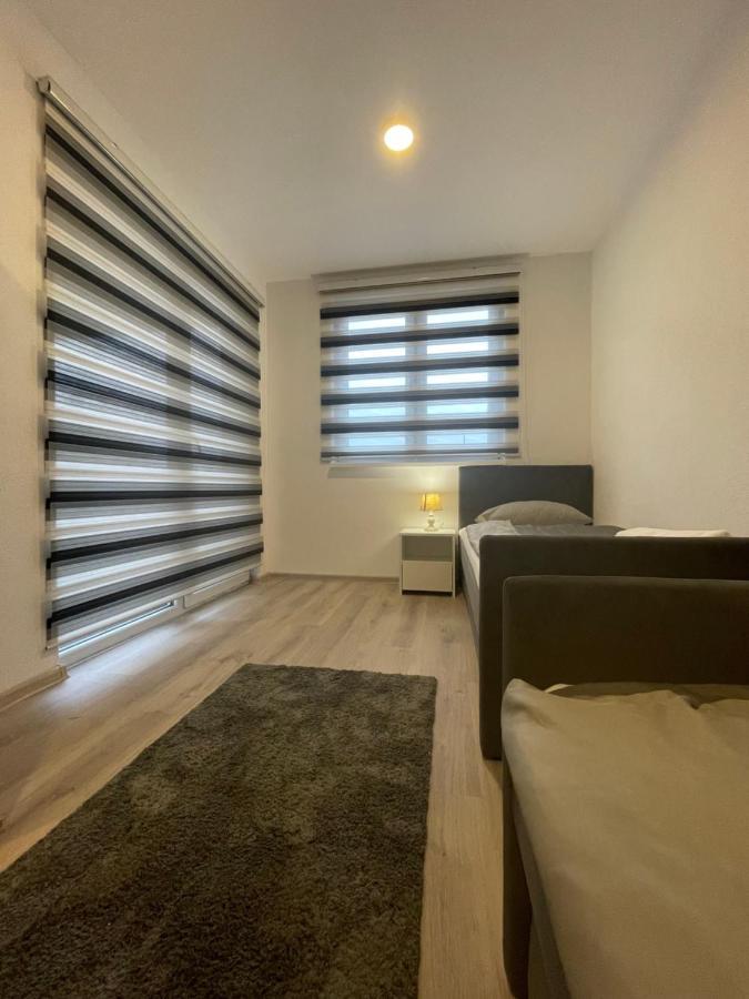 Ammirevole Ravne Apartments 비소코 외부 사진