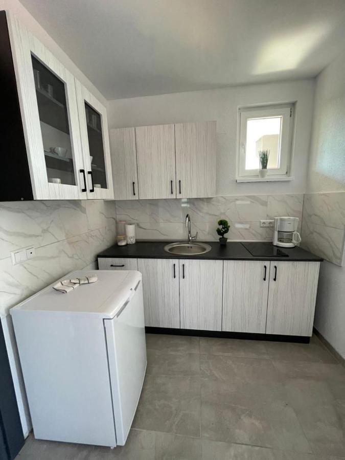 Ammirevole Ravne Apartments 비소코 외부 사진