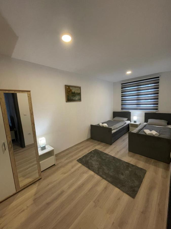 Ammirevole Ravne Apartments 비소코 외부 사진
